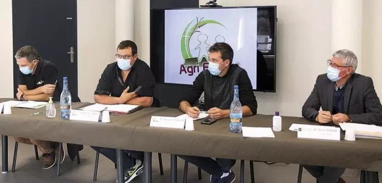 Mardi 29 septembre, la structure Agri-emploi a tenu son assemblée générale annuelle à Mende, en présence des élus et de ses adhérents. Innovation cette année, Denis Magne, conseiller Groupama, a présenté les responsabilités des employeurs.