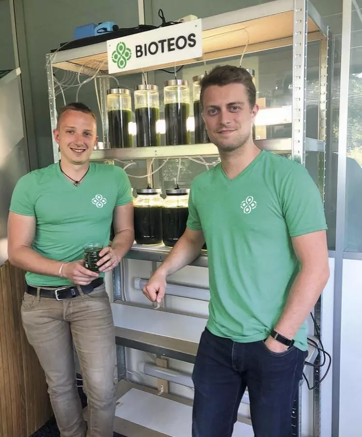 De gauche à droite : Romain Dhenin et Romain Baheux, cofondateurs de Bioteos.