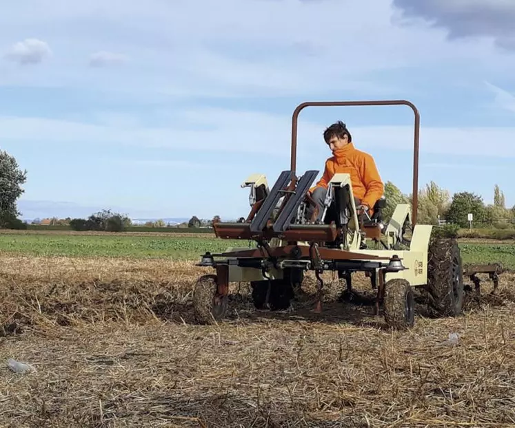 Les nouvelles technologiques ne sont pas seulement numériques, elles redessinent aussi des outils emblématiques comme le tracteur.