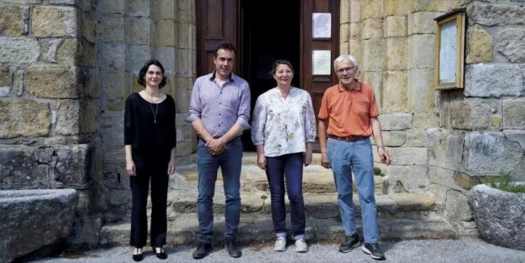 En partenariat avec la Fondation du patrimoine, la commune de Prévenchères a lancé le 17 mai un appel aux dons afin de financer la restauration de son église romane et surtout, la construction de vitraux.