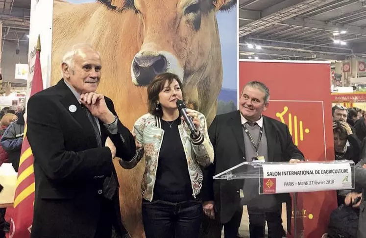 André Valadier, à gauche, aux côtés de Carole Delga, présidente du conseil régional d’Occitanie.