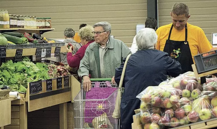 Différentes aides permettent de réduire le montant dû aux maisons de retraites.