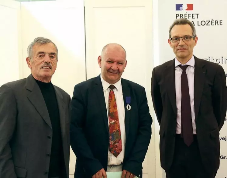 Jeudi 19 avril, à la préfecture de Mende a eu lieu la cérémonie annuelle de remise des insignes dans l’ordre des palmes académiques. À cette occasion, Olivier Martin, directeur de l’Eplefpa de Lozère, a été distingué.