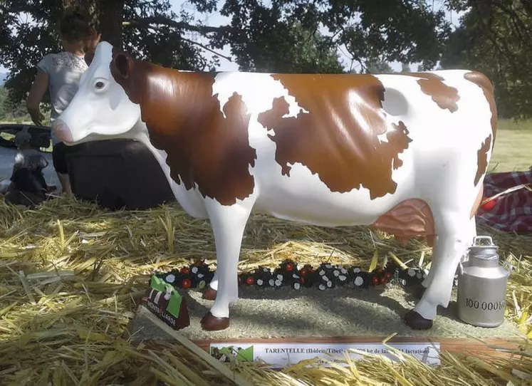 La statuette a été remise le 20 juillet aux membres du Gaec Avenir.