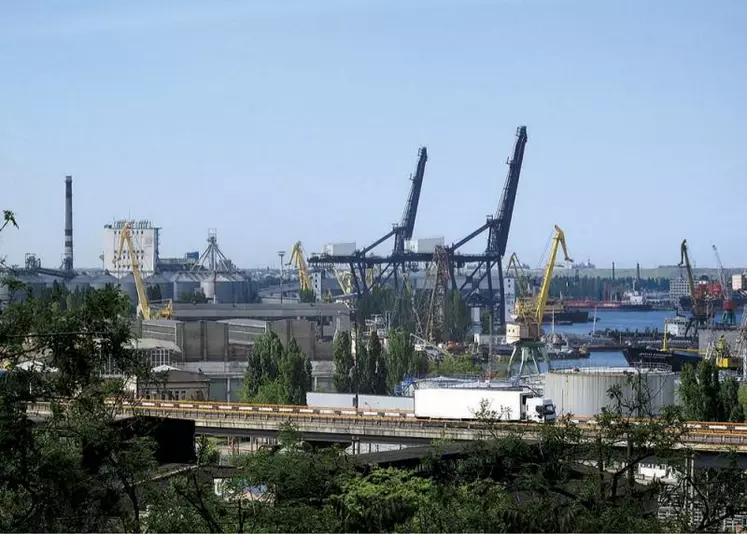 Alors que l’accord d’Istanbul sur les exportations de céréales ukrainiennes en mer Noire devait expirer le 19 novembre, l’Ukraine et la Russie, avec l’entremise de l’ONU et de la Turquie, ont convenu de le reconduire pour une période similaire de 120 jours.