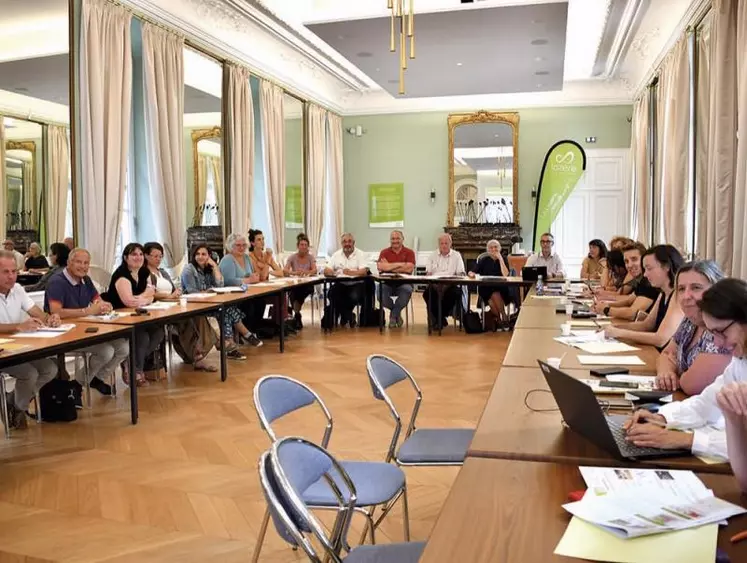 Jeudi 23 juin, le conseil départemental de la Lozère a réuni les partenaires (dont les chambres consulaires) ayant soutenu le projet alimentaire territorial (PAT) du département pour un premier comité de pilotage.