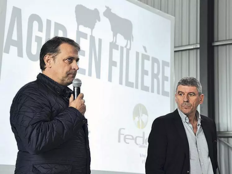 Bertrand Laboisse, au premier plan, a rappelé les enjeux de la culture de l’herbe.