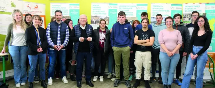 Dans le cadre du Joli mois de l’Europe, qui se déroule chaque année en mai, le lycée agricole de Civergols a tenu une conférence sur la Pac et invité Jacques Blanc, ancien secrétaire d’État auprès du ministre de l’Agriculture et premier président du comité des régions de l’Union européenne, pour un débat.