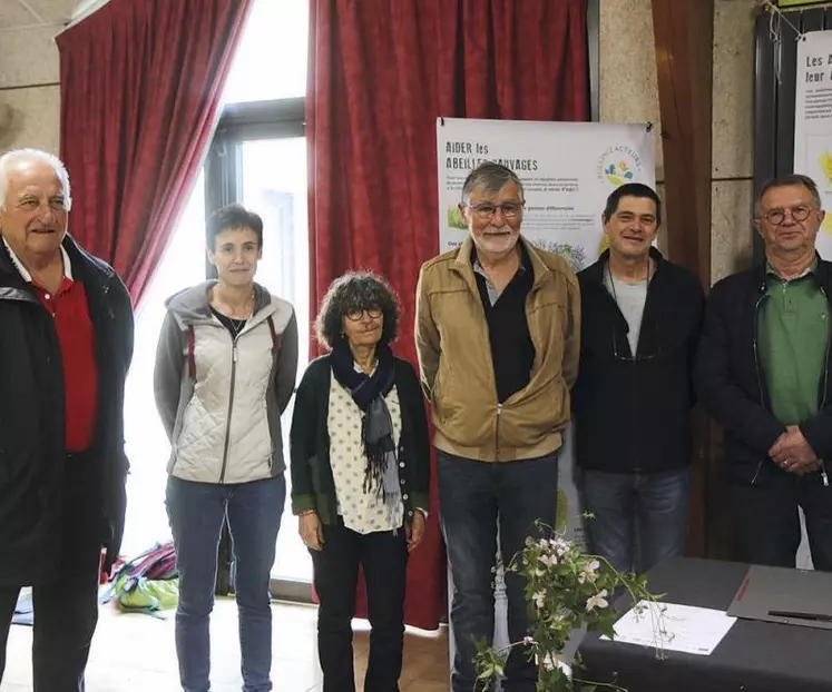 Samedi 13 mai, la commune de Brenoux a accueilli la signature du plan d’action Polliniz’acteurs, organisée par le Reel-CPIE de Lozère et l’union régionale des CPIE Auvergne-Rhône-Alpes.