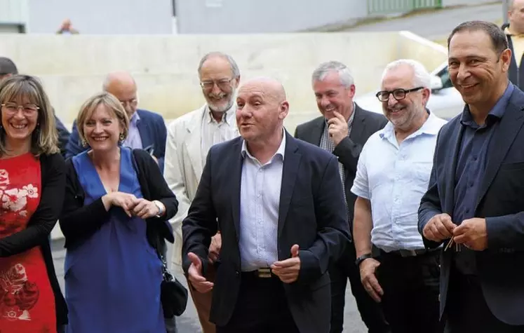 Joseph Calvi, président de la CMAR Occitanie, est venu visiter l'antenne lozérienne, mercredi 8 juin. Il a notamment visité le CFA de Mende, avant de se rendre dans deux entreprises lozériennes. Le préfet Philippe Castanet était aussi présent lors de la visite.