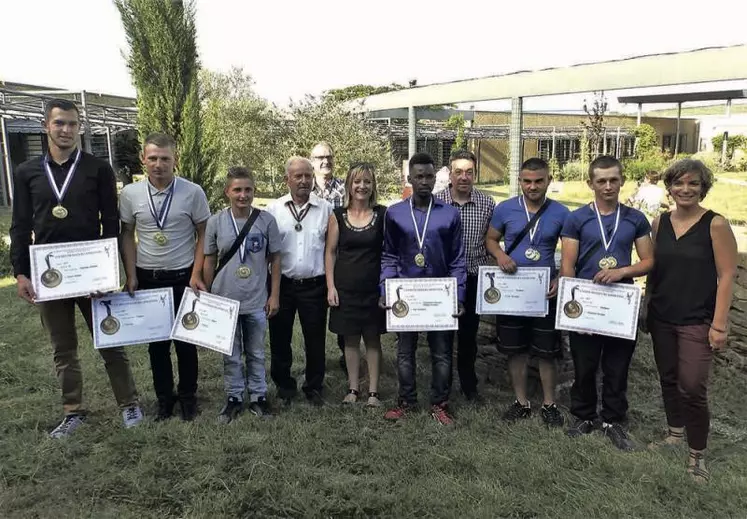 Remise des médailles départementales et régionales au BTP CFA Gard-Méjannes-Les-Alès, le 9 juin.