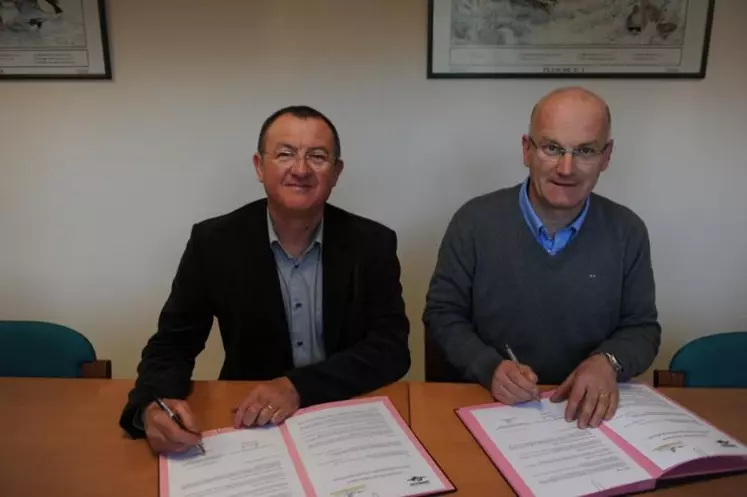 François Magdinier, président délégué de la fédération de la Lozère pour la pêche et de protection de milieu aquatiques et André Thérond, président de la fédération départementale des chasseurs.