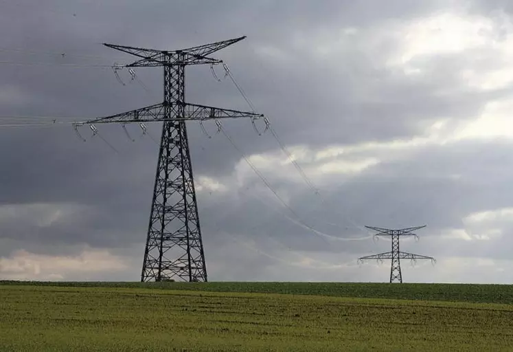 Matignon a précisé les contours de l'amortisseur « électricité » et présenté la mise en oeuvre des délestages électriques qui pourraient être opérés cet hiver. Les agriculteurs seront concernés, quelques sites agroalimentaires épargnés.