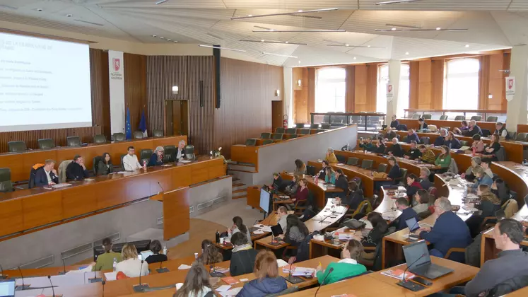 Hémicycle du Conseil régional de Nouvelle-Aquitaine.