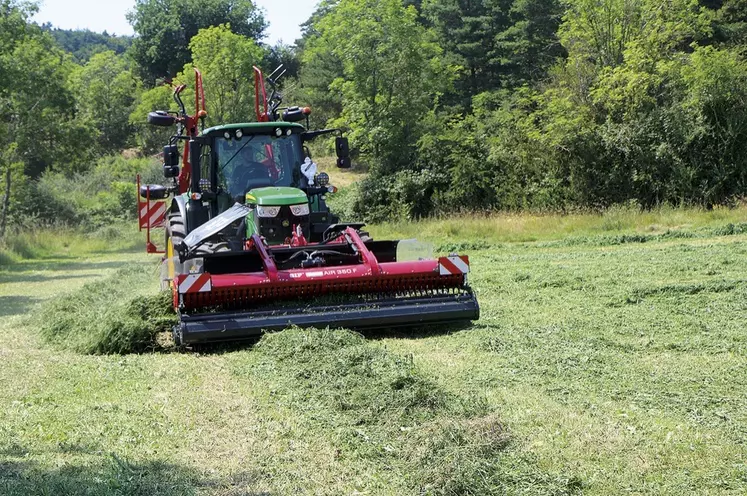 Démonstration d'andaineuse