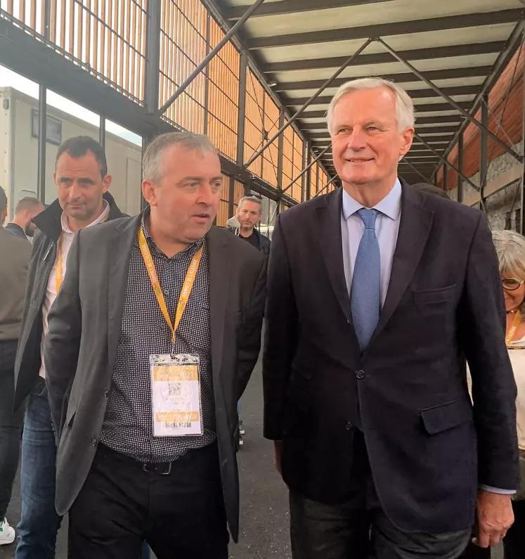 Habitué du Sommet de l'Elevage, Michel Barnier, ici aux côtés de Patrick Bénézit et David Chauve était venu en 2021 à l'occasion de la campagne des primaires des Républicains.