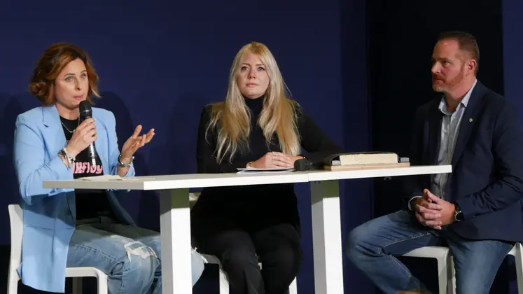 De gauche à droite : Pauline Garcia, Mégane Klein et Jean-Vincent Bioret