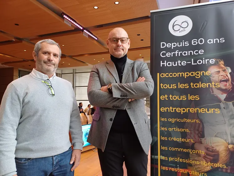 Le président de Cerfrance Haute-Loire,Thierry Bouchet, en compagnie du directeur, Pierre-Yves Comby lors de l'assemblée générale.