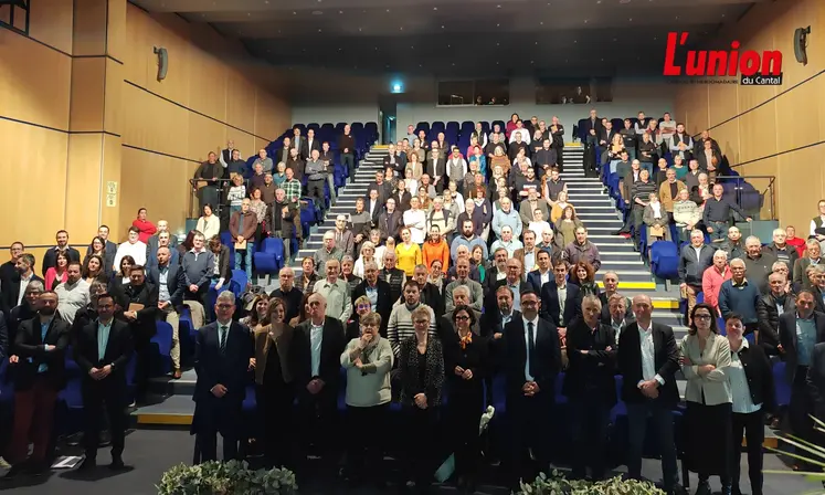 une assemblée de 300 personnes, tous adhérents Groupama. 