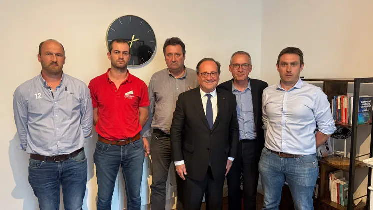 Hollande avec les syndicats de la FDSEA et des JA