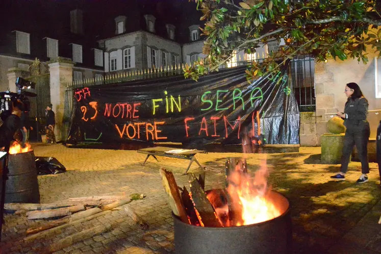 Les feux de la colère.