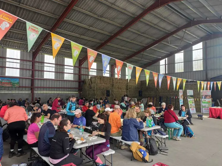 L'an dernier, les Rencontres à table avaient séduit. Comme ici, dans le Cantal.