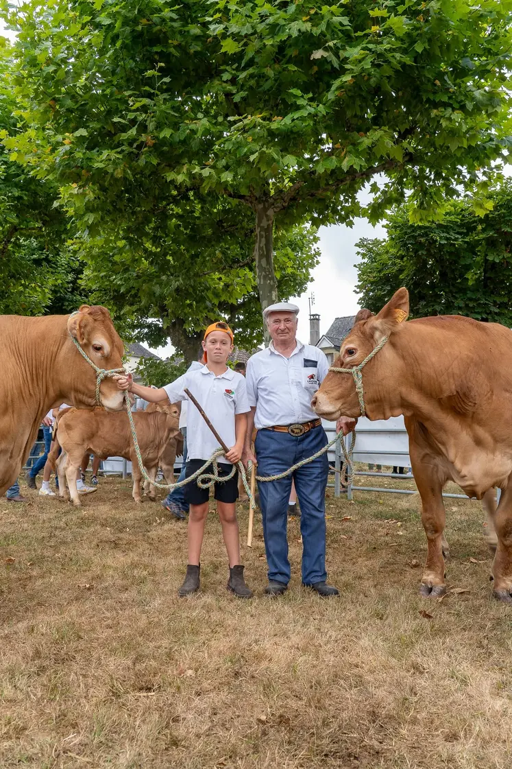 Jeannot et Paul, le plus ancien et le plus jeune des éleveurs au comice de Juillac