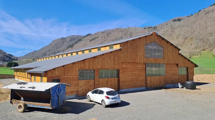 Un bâtiment dit multichapelles.
