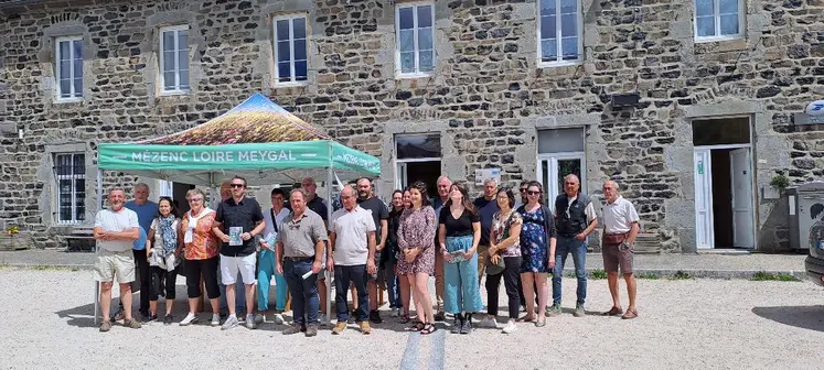 Le Guide des Produits Fermiers du secteur Mézenc-Loire-Meygal vient d'être édité et présenté à la Presse.