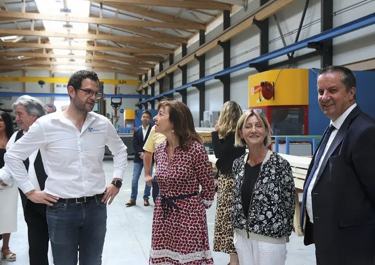 Gaëtan Maliges, Carole Delga, Patricia Brémond, Laurent Suau en visite à la SAS Maliges