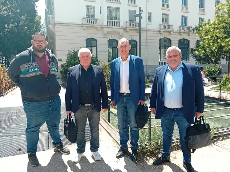 Jocelyn Dubost (JA), Jean-Luc Perrin (FRSEA), Michel Joux (CA AuRA) et Stéphane Joandel (FRSEA).