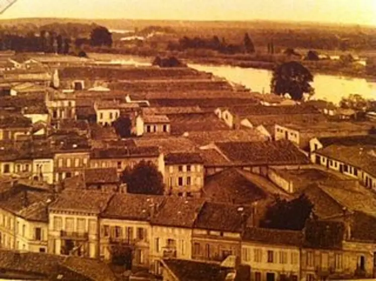 Quai du Priourat à Libourne au début du XXème siècle.
