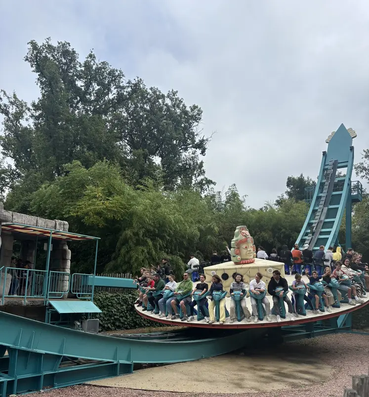 Parc d'attraction et animalier, le Pal, dans l'Allier est une des locomotives du tourisme régional. En 2024, le parc a reçu 730 000 visiteurs.