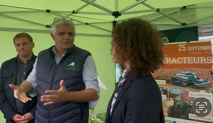 discussion autour des enjeux majeurs du monde agricole