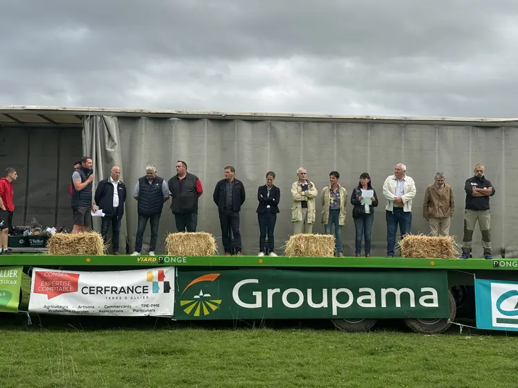 photo de groupe des personnalités présentes