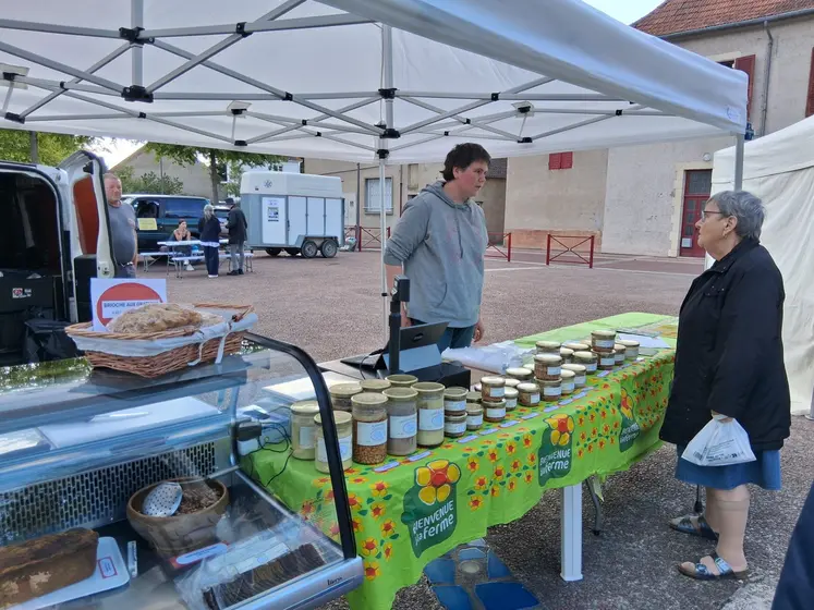Lapalisse, le 23 mai.