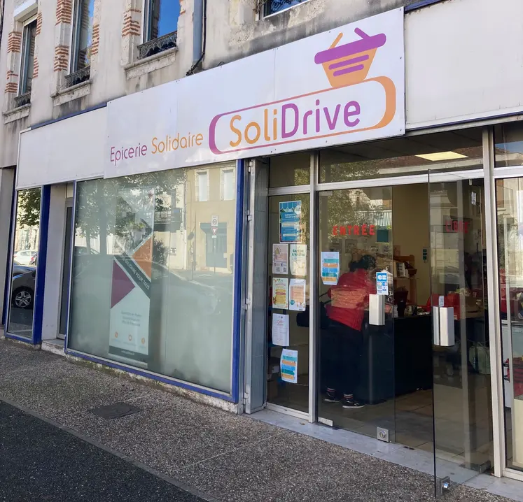 Les dons collectés grâce à SOLAAL NA permettent d'approvisionner de nombreuses épiceries solidaires telle que SoliDrive à Agen (47)