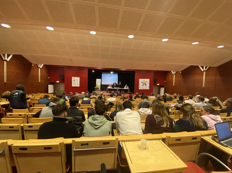 vue générale de l'assemblée