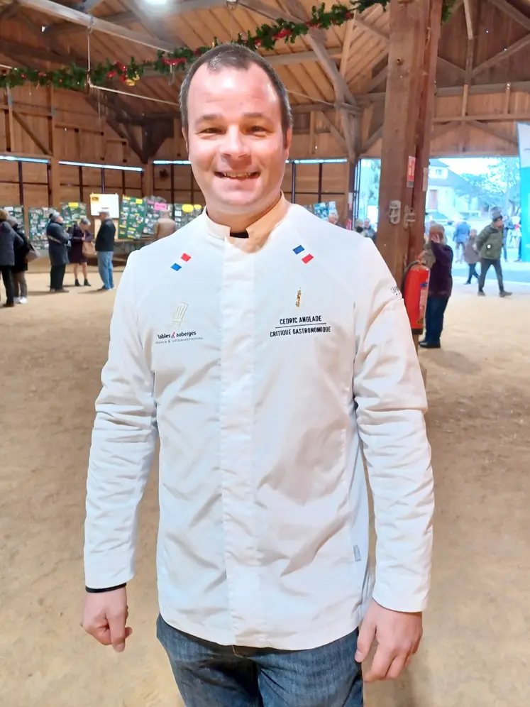 Cédric Anglade, critique gastronomique chez Tables et Auberges de France.