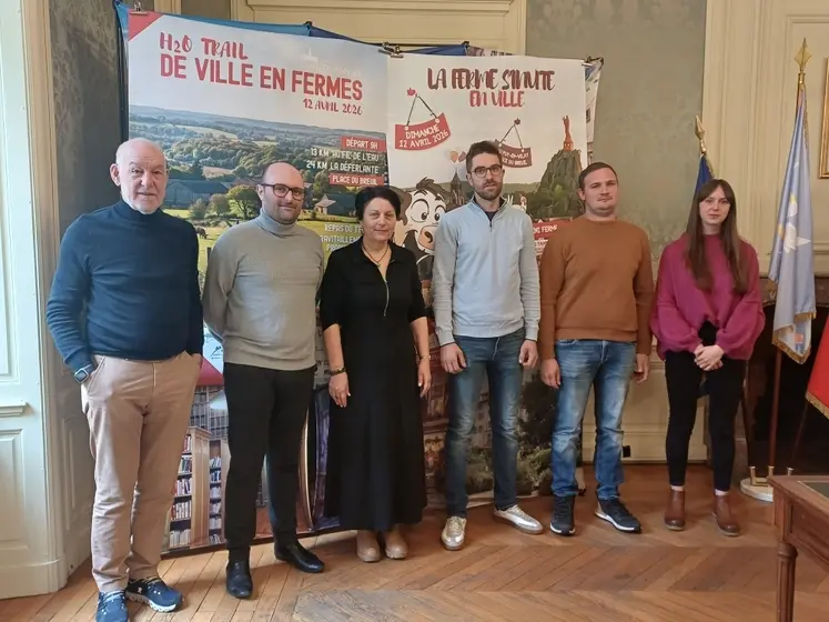 Lors de la présentation de l'événement en mairie du Puy le 26 mars dernier.