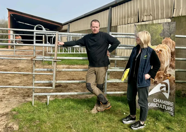 Maxime Comby avec Agnès Delagrée de la Chambre d'agriculture