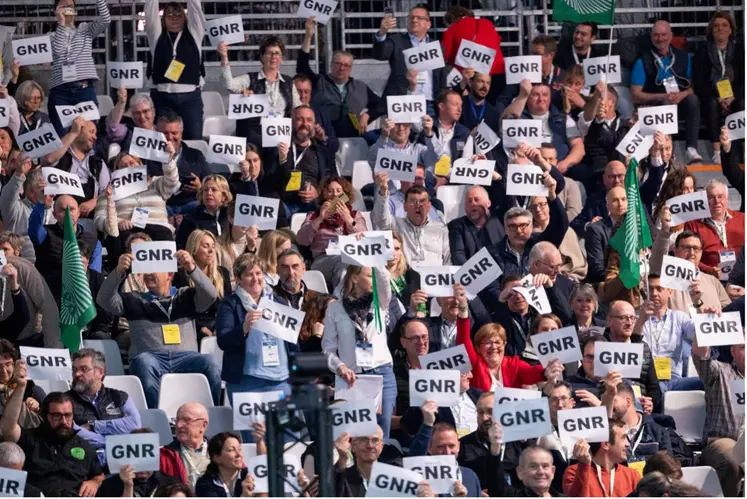 manifestants contre l'augmentation du GNR