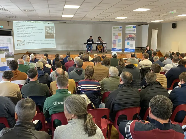 vue d'ensemble de l'assemblée générale ordinaire de l'Union des CUMA  de l'Allier
