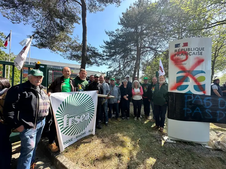 Une délégation d'agriculteurs du Puy-de-Dôme était présente à Orléans.