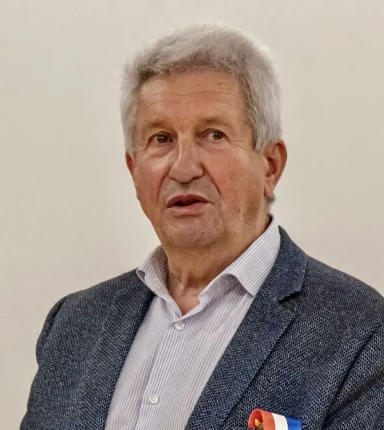 Bernard Roux