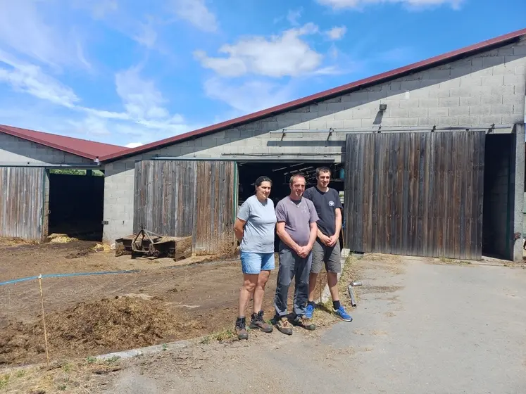 Alice, Daniel et Florent se lancent dans des travaux pour bénéficier de meilleures conditions de travail.