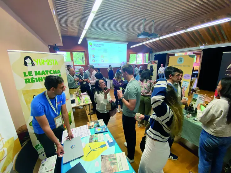 Près de 500 rendez-vous BtoB ont été organisés lors de cette journée à Alixan. Sur le salon, douze entreprises ont présenté leurs produits.
