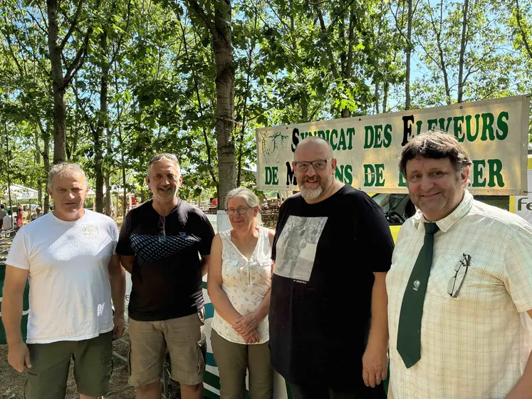 photo de groupe lors de la Foire de Neuvy 2026