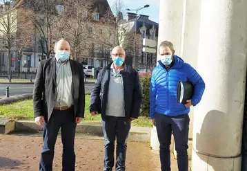 De gauche à droite : Patrice Bonin (président de la Chambre d’agriculture de l’Allier), Gilles Cabart (président de la FNSEA) et Cédric Fournier (président de Jeunes Agriculteurs de l’Allier).