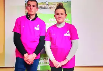 Justine Sabadel et Adrien Chambon ont remporté la finale régionale Auvergne des Ovinpiades des jeunes bergers.